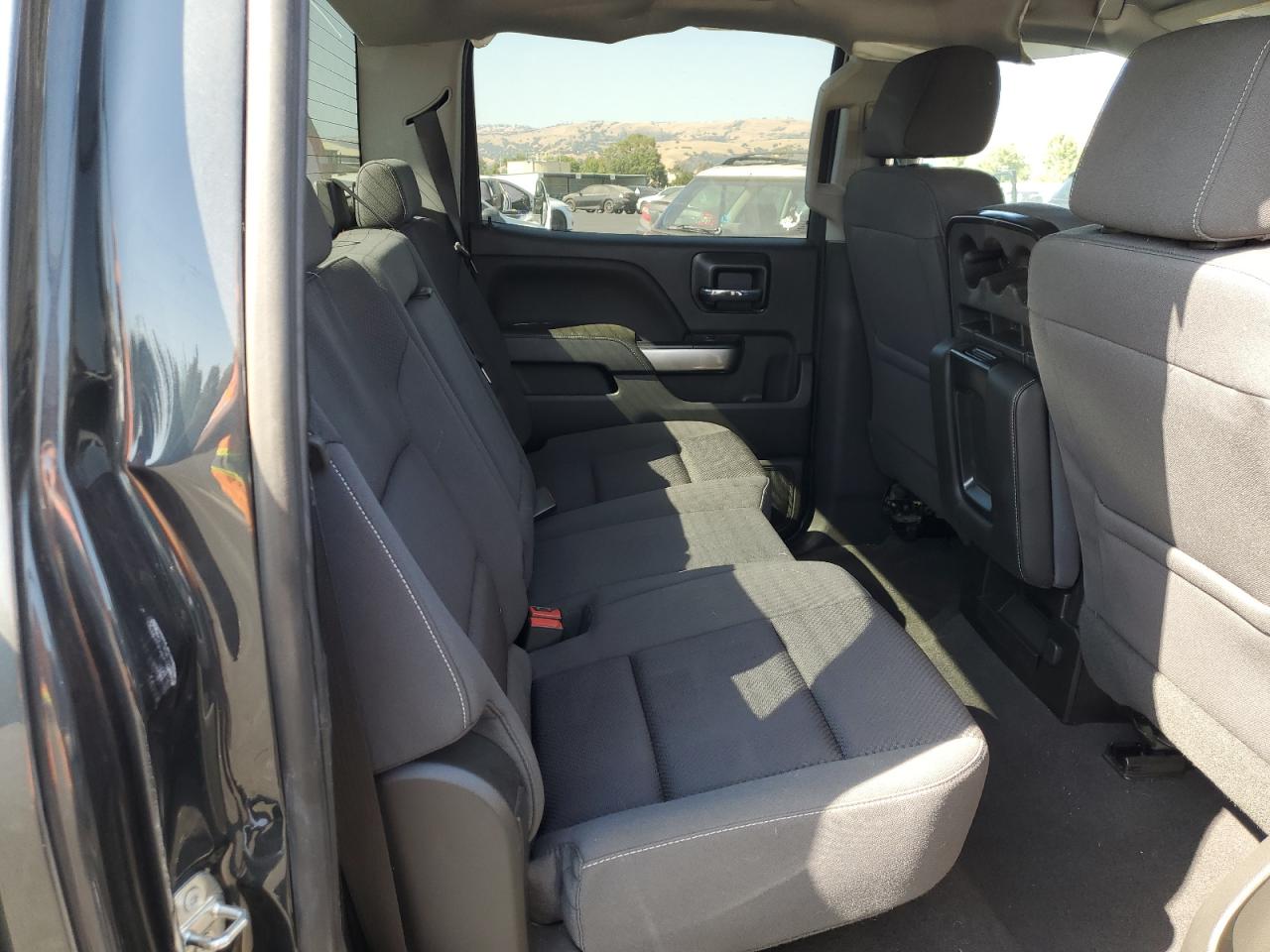 2018 Chevrolet Silverado K1500 Lt VIN: 3GCUKREC7JG495359 Lot: 62158445