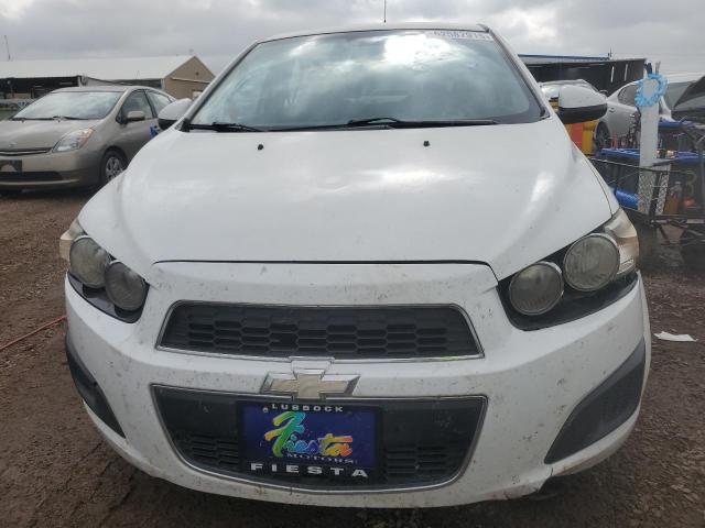 Седаны CHEVROLET SONIC 2013 Белы