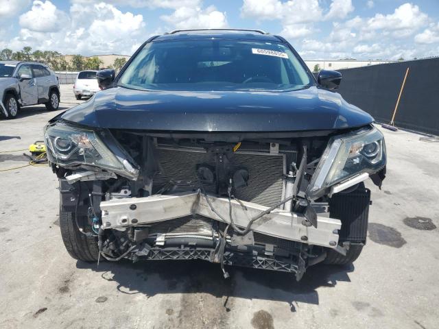 NISSAN PATHFINDER 2018 Czarny