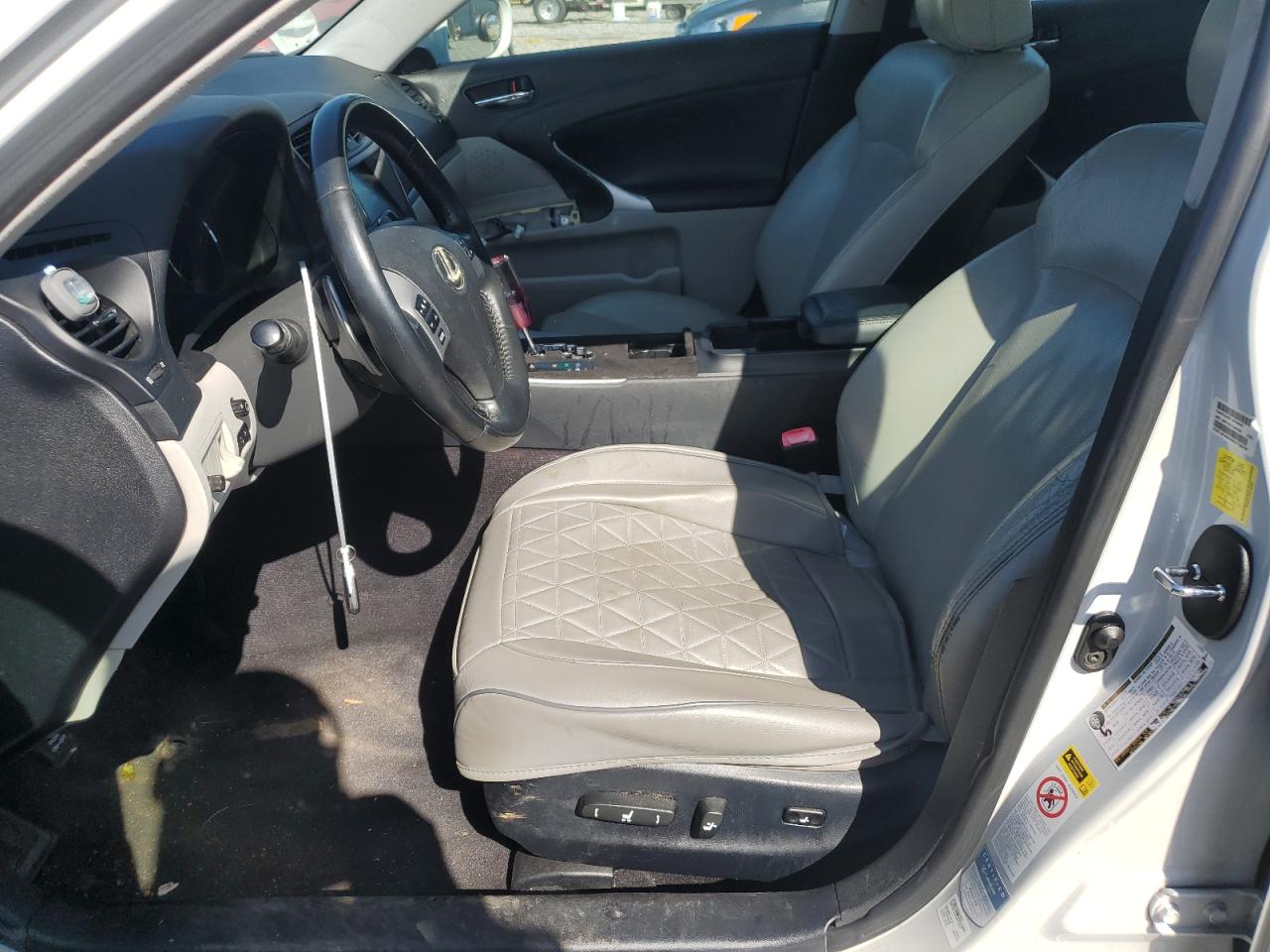 2011 Lexus Is 250 VIN: JTHBF5C22B5145868 Lot: 61058495