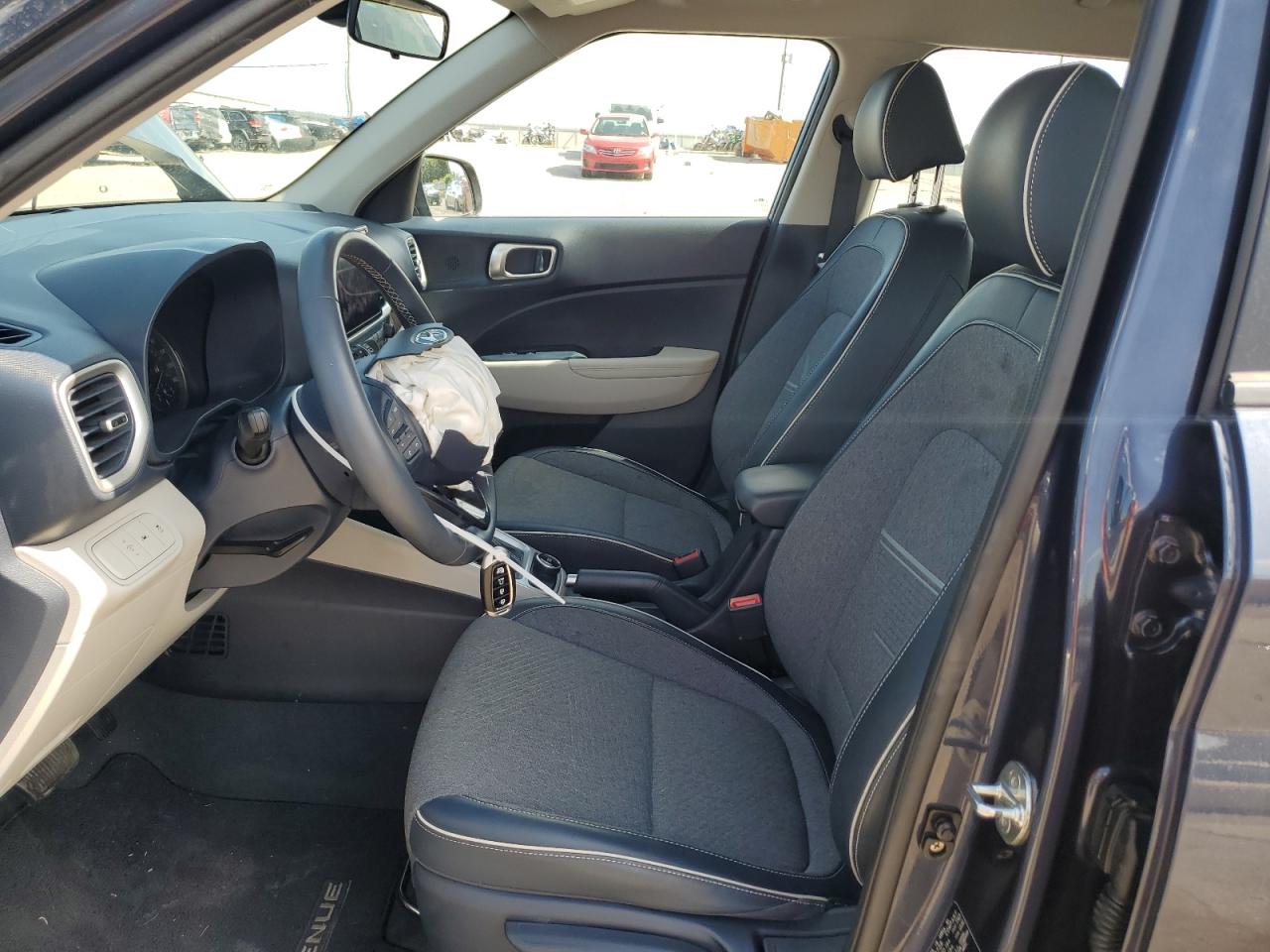 2021 Hyundai Venue Sel VIN: KMHRC8A33MU129639 Lot: 61388725