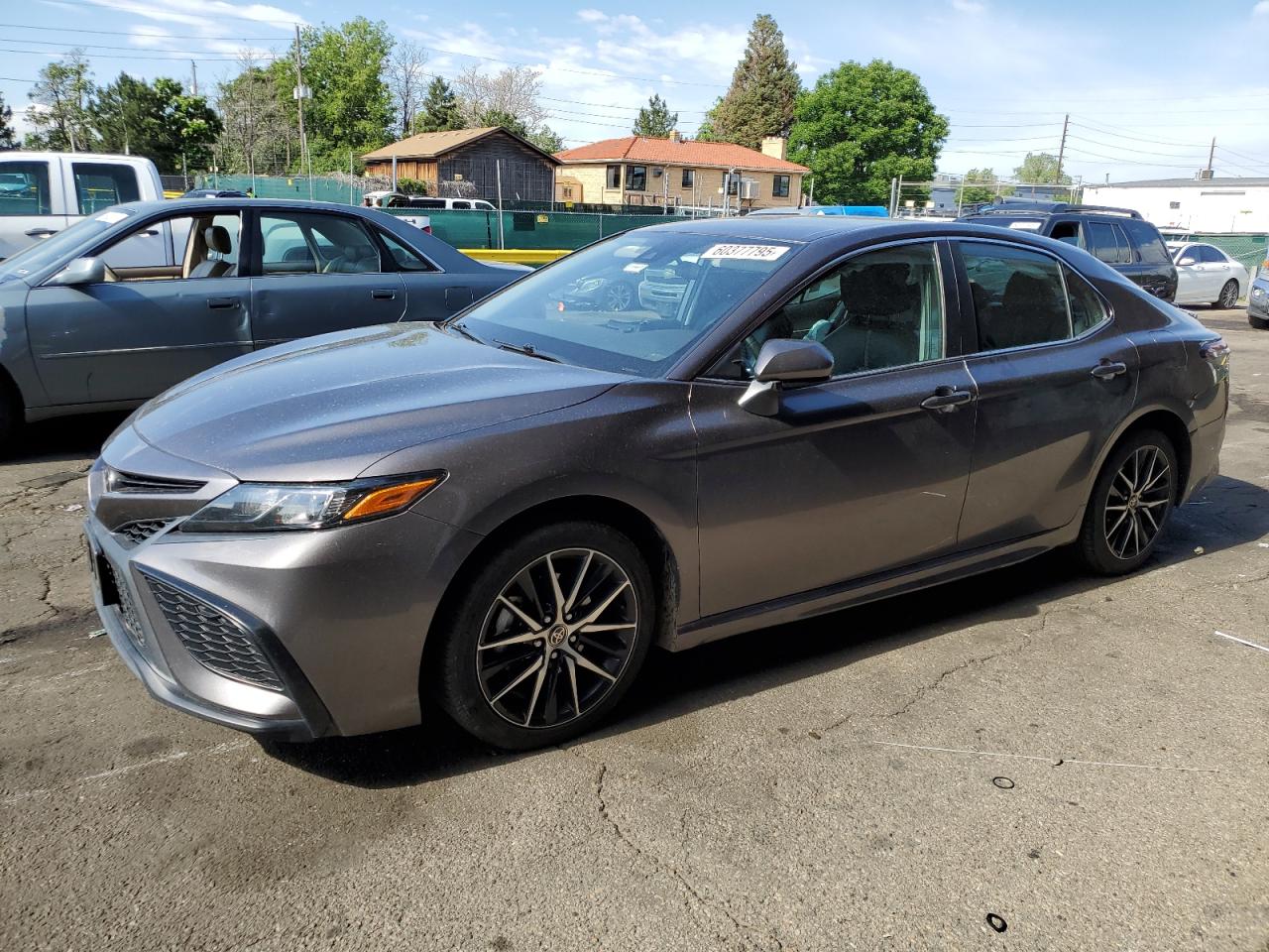 2021 Toyota Camry Se for Sale in Denver, CO - Side