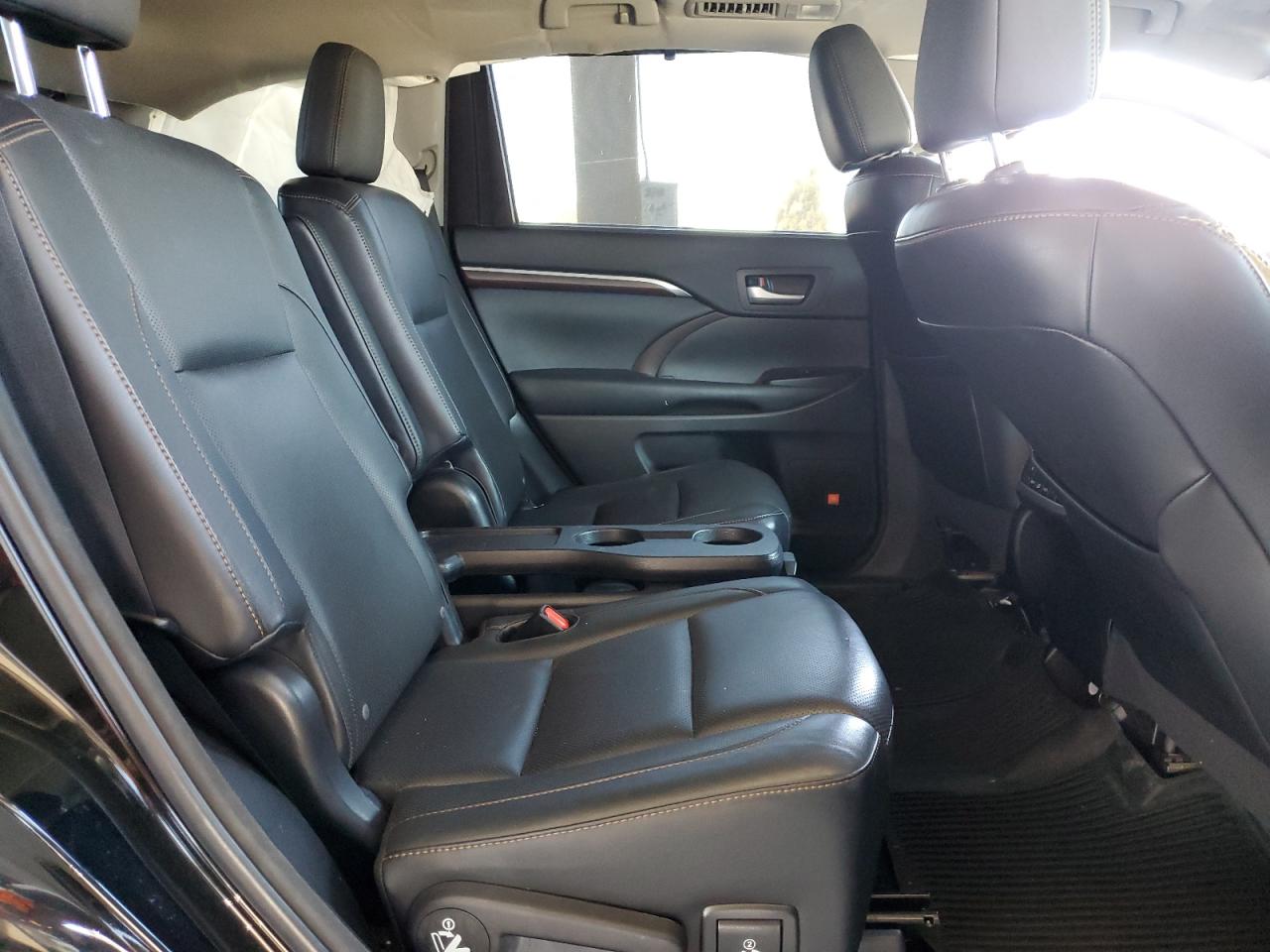 2015 Toyota Highlander Limited VIN: 5TDDKRFH7FS169211 Lot: 62900105