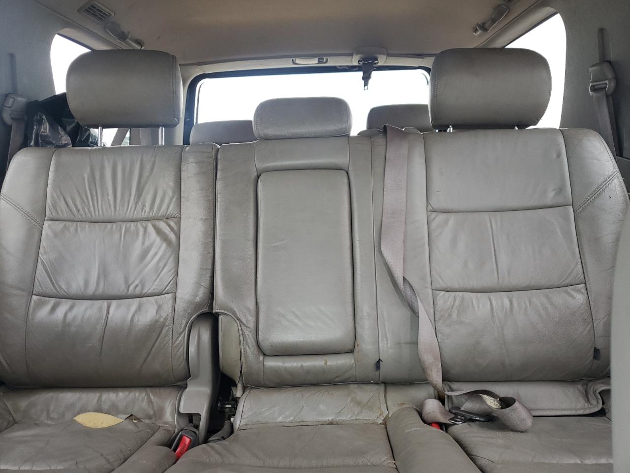 2001 Toyota Sequoia Limited VIN: 5TDBT48A51S035636 Lot: 62646975