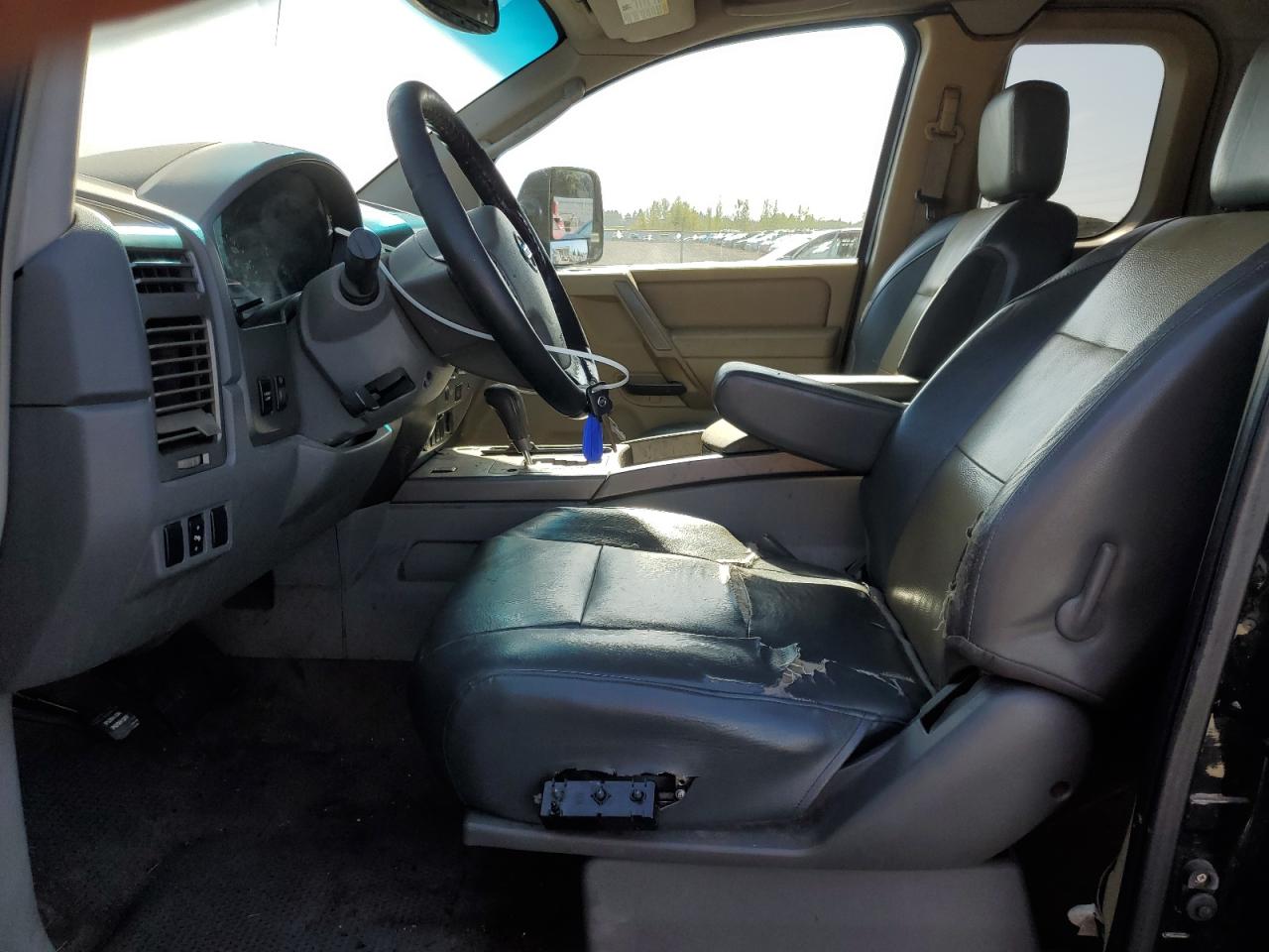 2004 Nissan Titan Xe VIN: 1N6AA06BX4N562617 Lot: 59033135