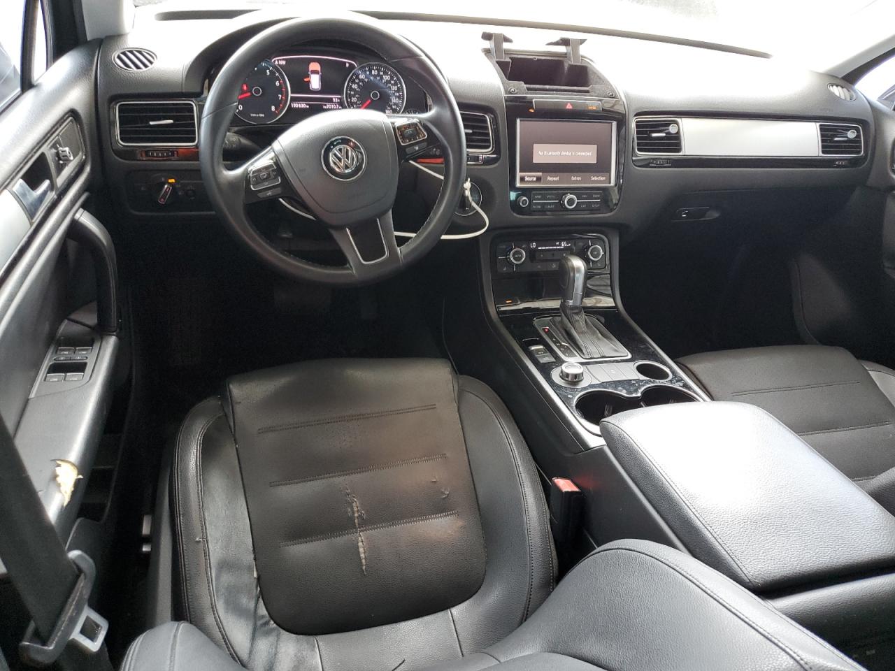 2011 Volkswagen Touareg V6 VIN: WVGFF9BP5BD000137 Lot: 59157195