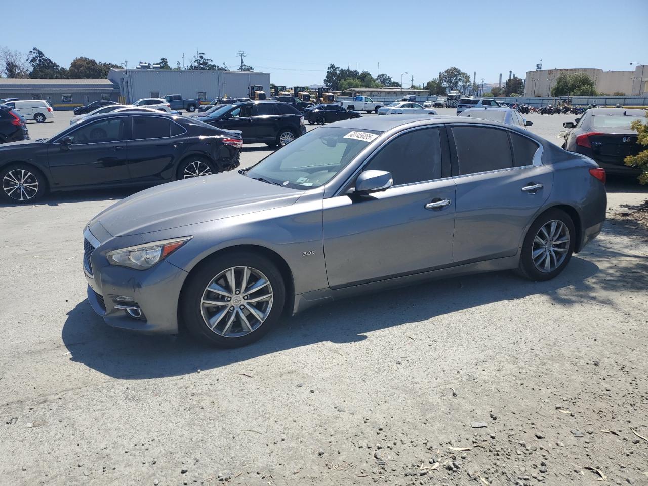 2016 Infiniti Q50 Premium იყიდება Martinez-ში, CA - Vandalism