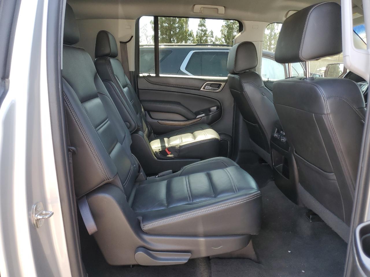 2018 GMC Yukon Xl Denali VIN: 1GKS1HKJ3JR243345 Lot: 62831775
