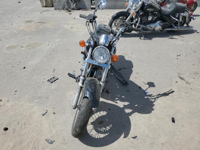 2002 SUZUKI GZ250   