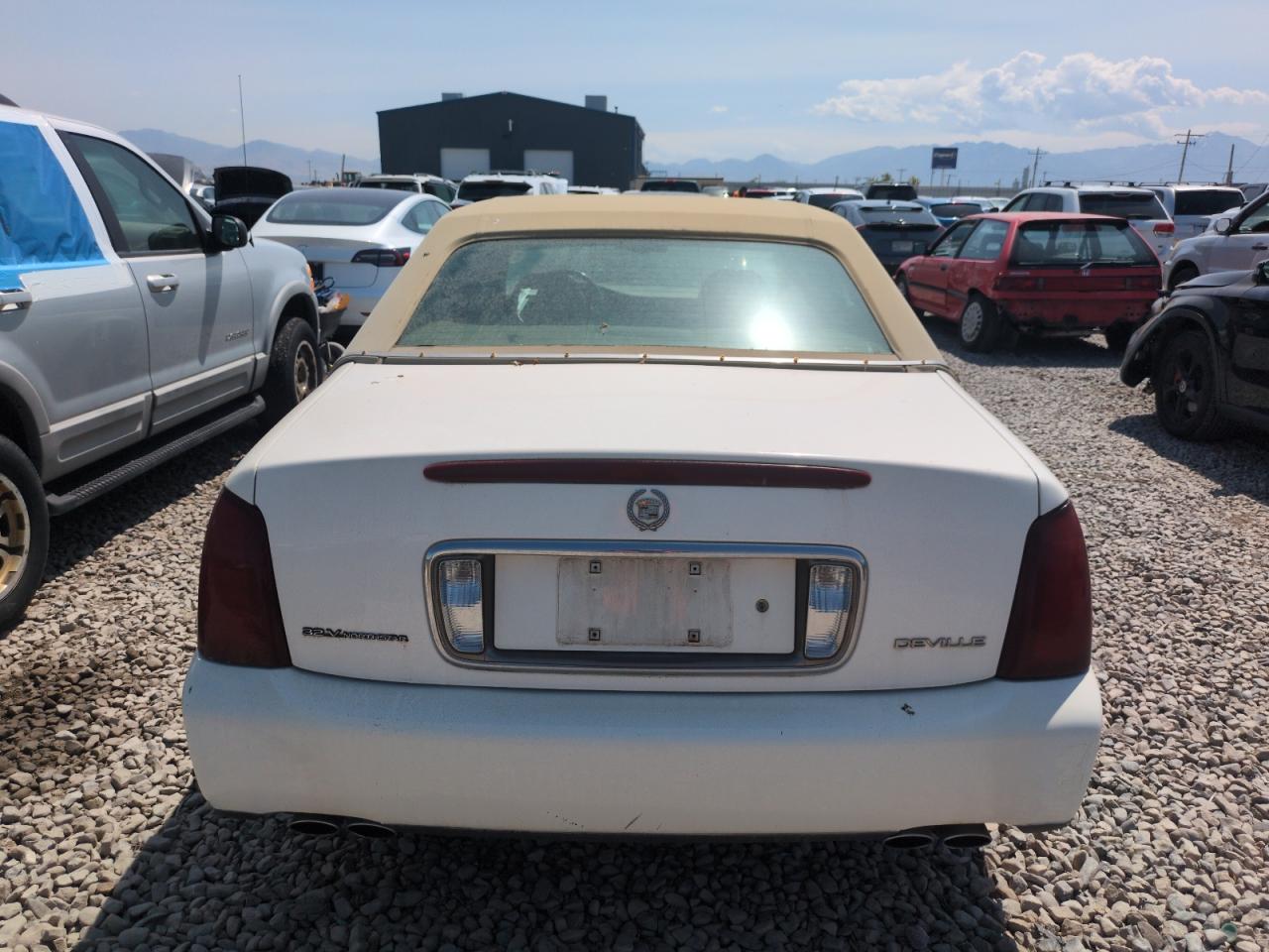 2000 Cadillac Deville VIN: 1G6KD54Y5YU213883 Lot: 62219525