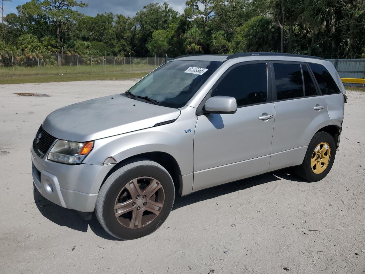 2006 Suzuki Grand Vitara Luxury