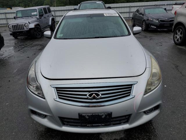 Sedans INFINITI G37 2013 Srebrny