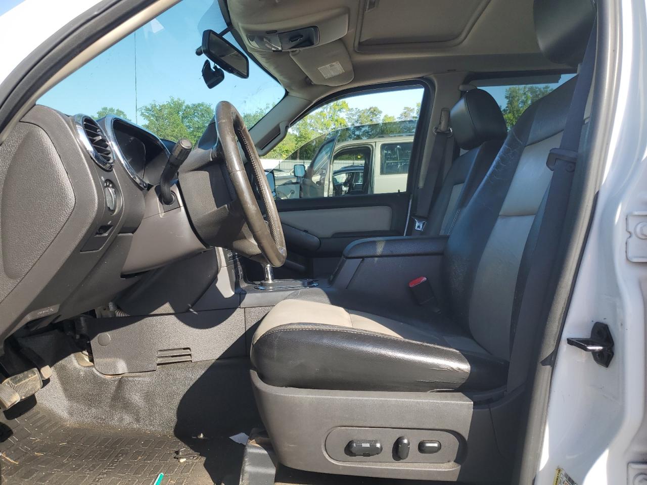 2007 Ford Explorer Sport Trac Limited VIN: 1FMEU53857UA26519 Lot: 60603175