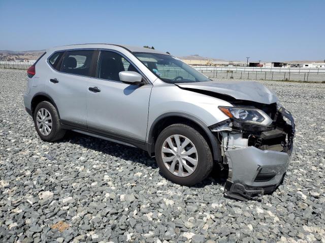  NISSAN ROGUE 2017 Srebrny
