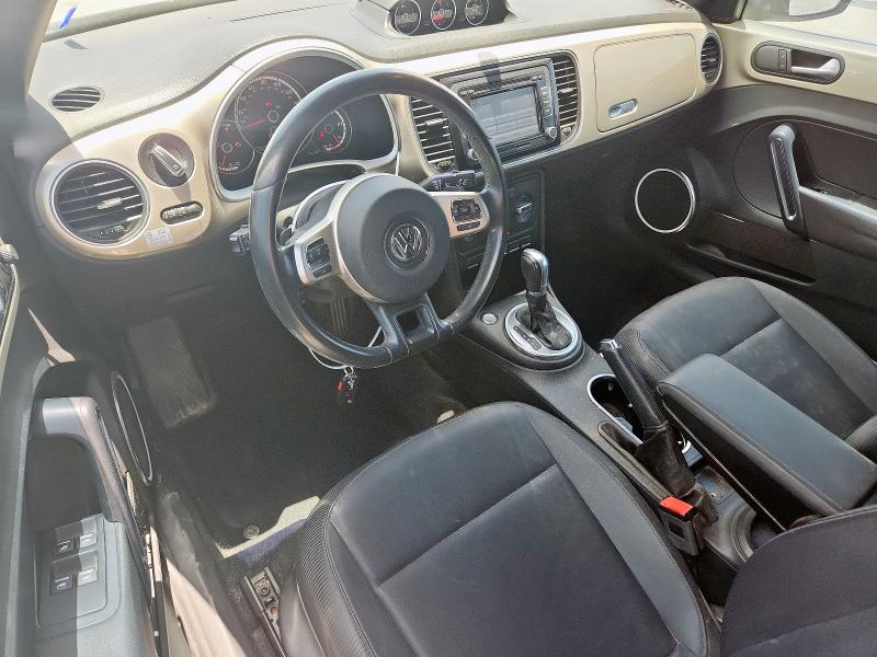  VOLKSWAGEN BEETLE 2013 Beżowy