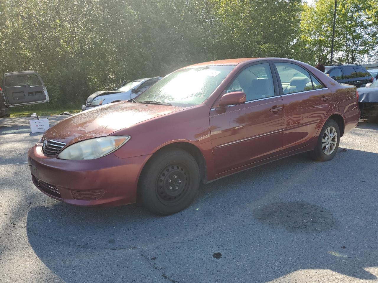 2005 Toyota Camry Le იყიდება Arlington-ში, WA - Front End