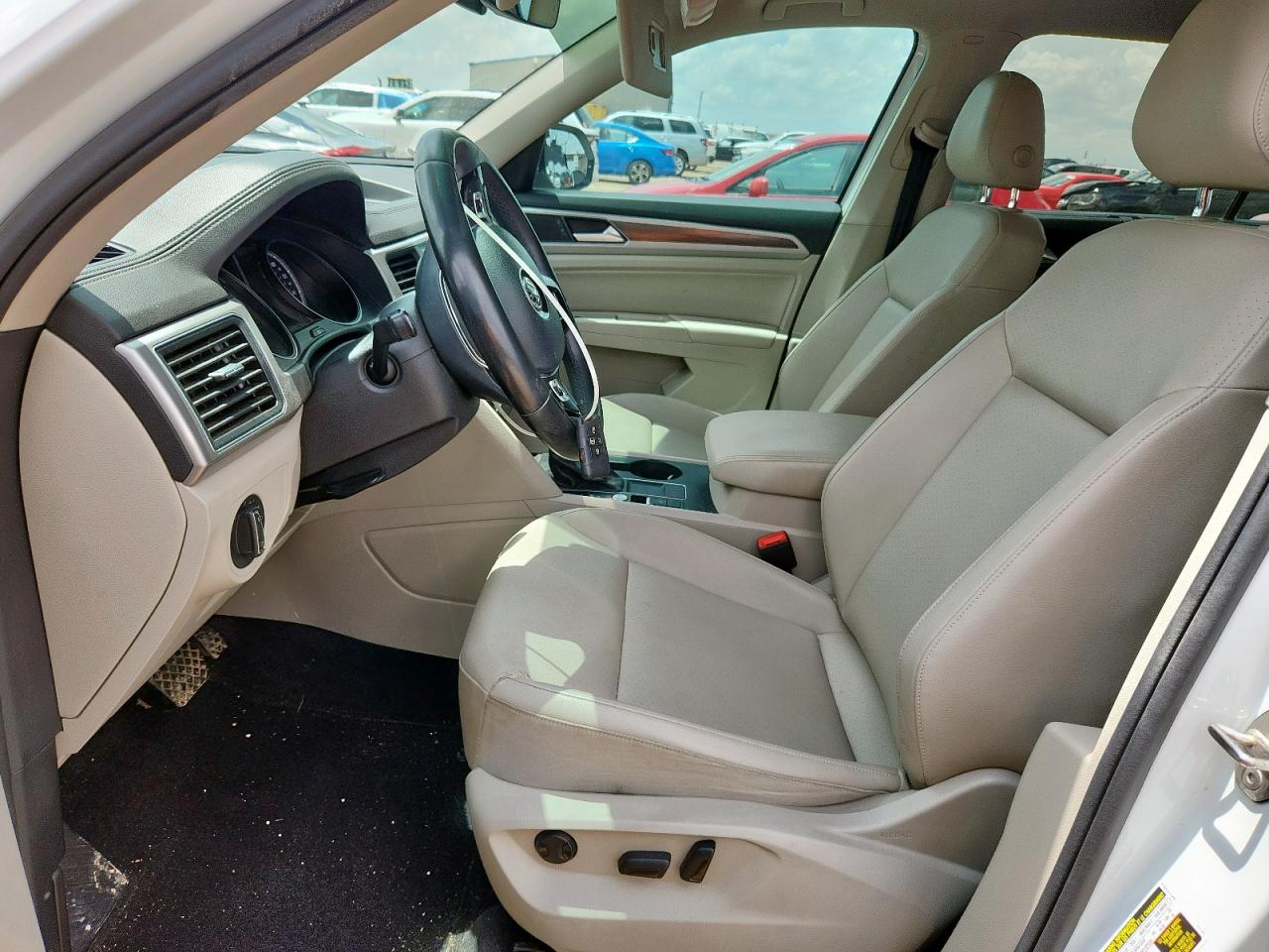 2019 Volkswagen Atlas Se VIN: 1V2WR2CA1KC584649 Lot: 62116775