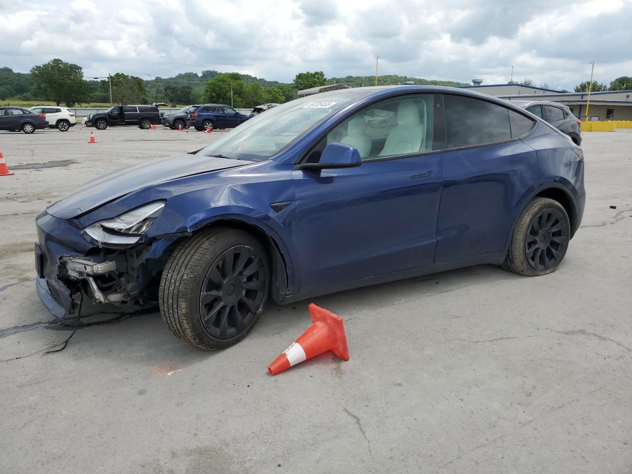 2021 Tesla Model Y იყიდება Lebanon-ში, TN - Front End