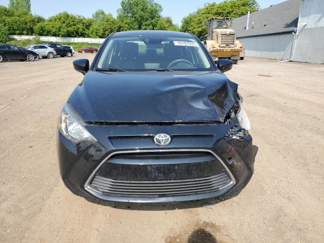  TOYOTA YARIS 2018 Czarny