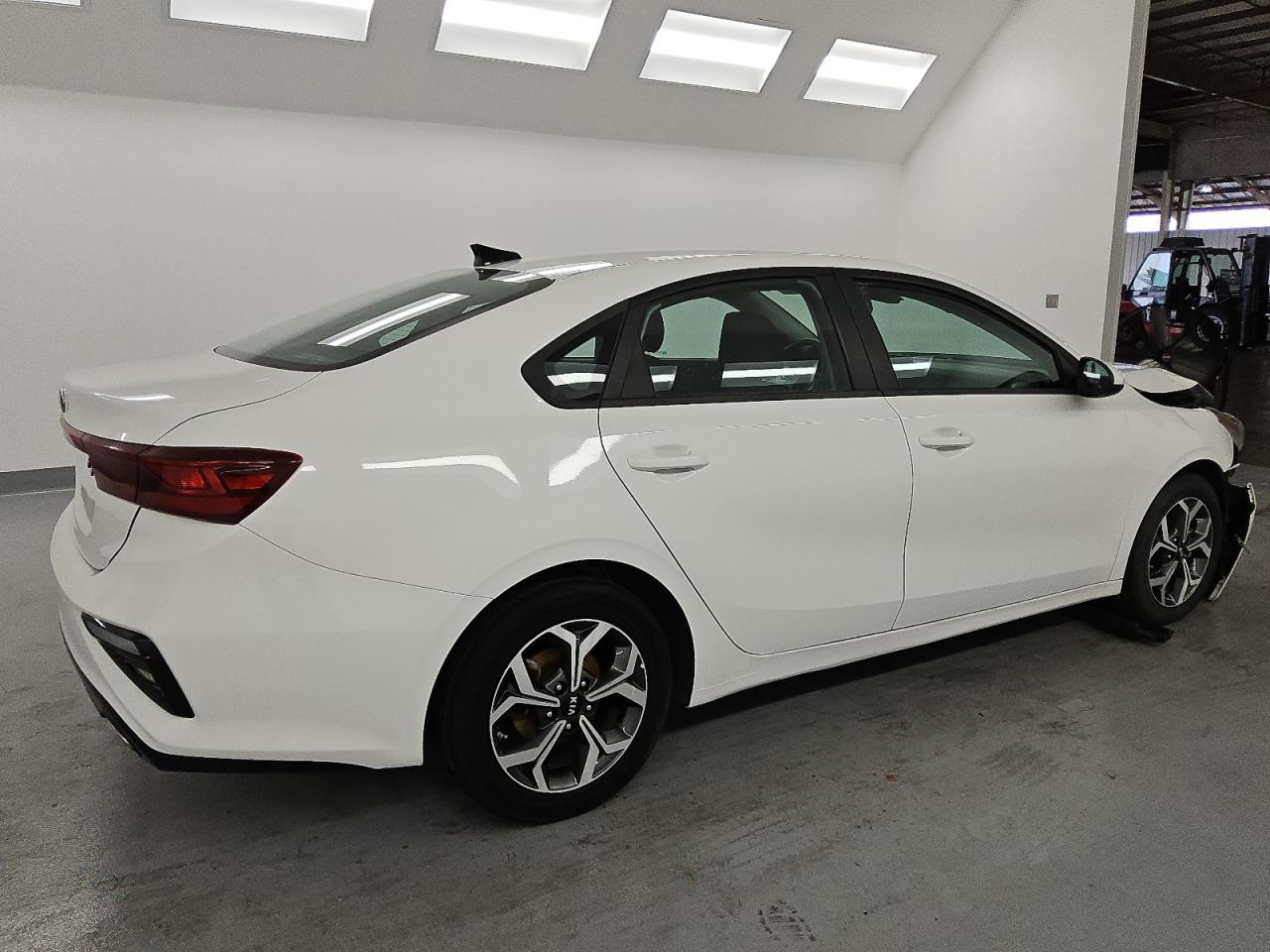 KIA FORTE 2021 VIN 3KPF24AD9ME365545 фото 3