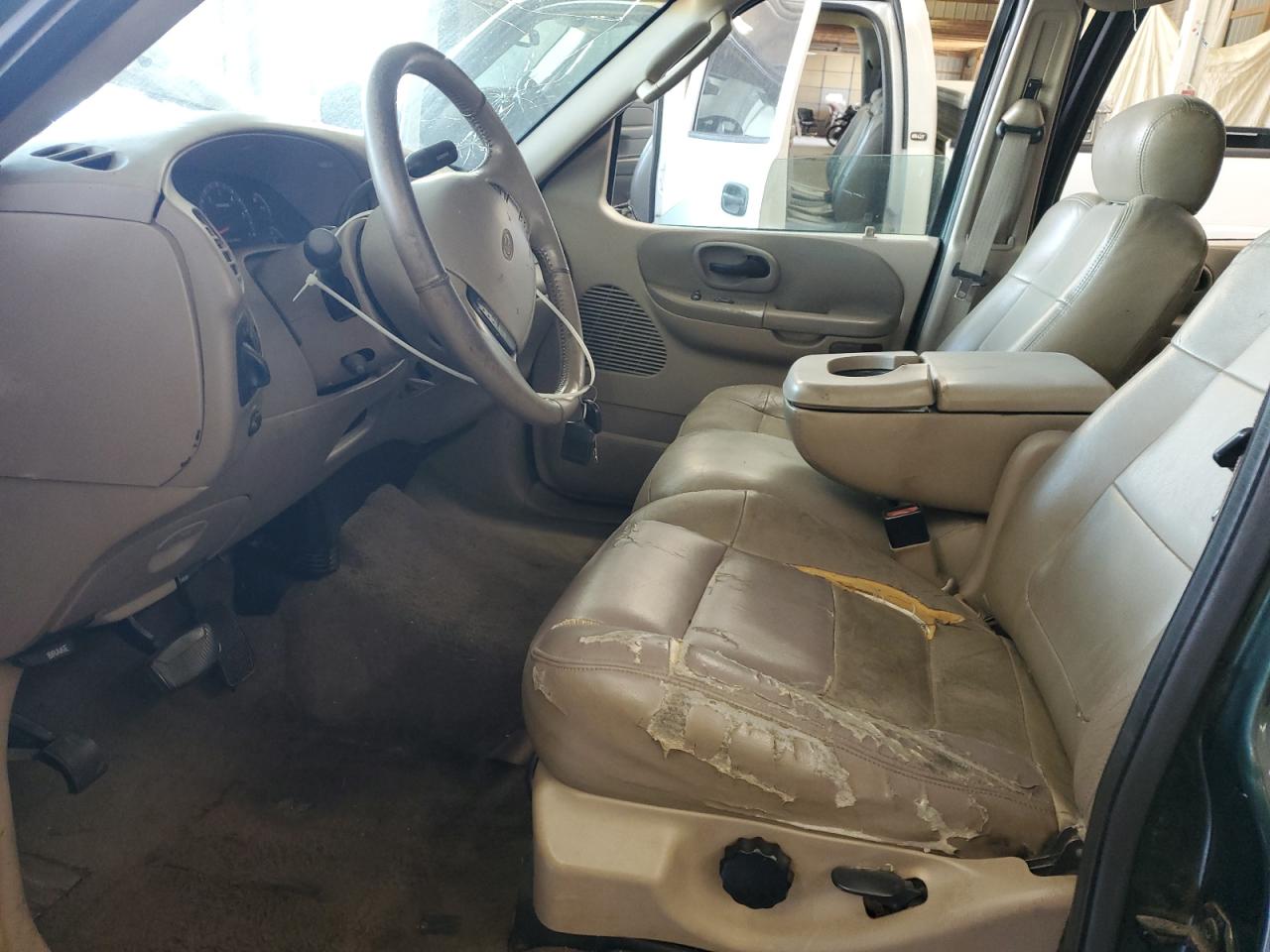 2002 Ford F150 Supercrew VIN: 1FTRW08622KC97794 Lot: 61392115