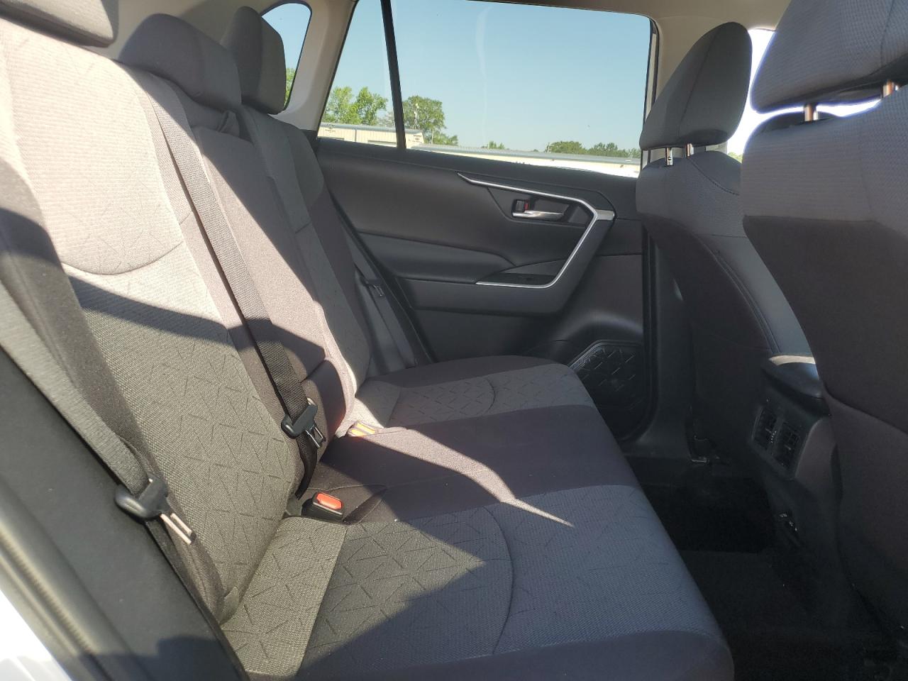 2021 Toyota Rav4 Xle VIN: 2T3W1RFV0MC161918 Lot: 66552735