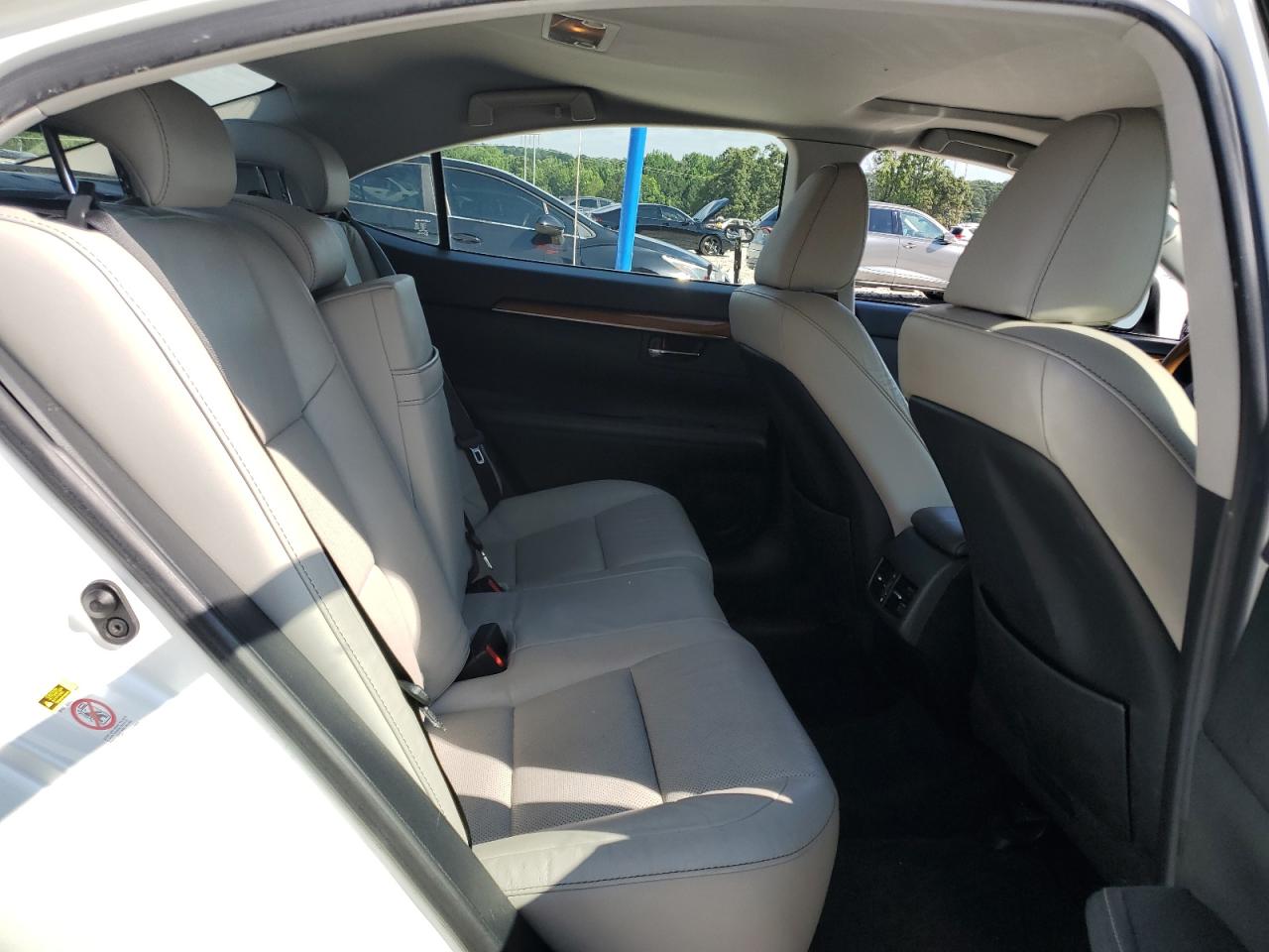 2013 Lexus Es 300H VIN: JTHBW1GG4D2038419 Lot: 62931915