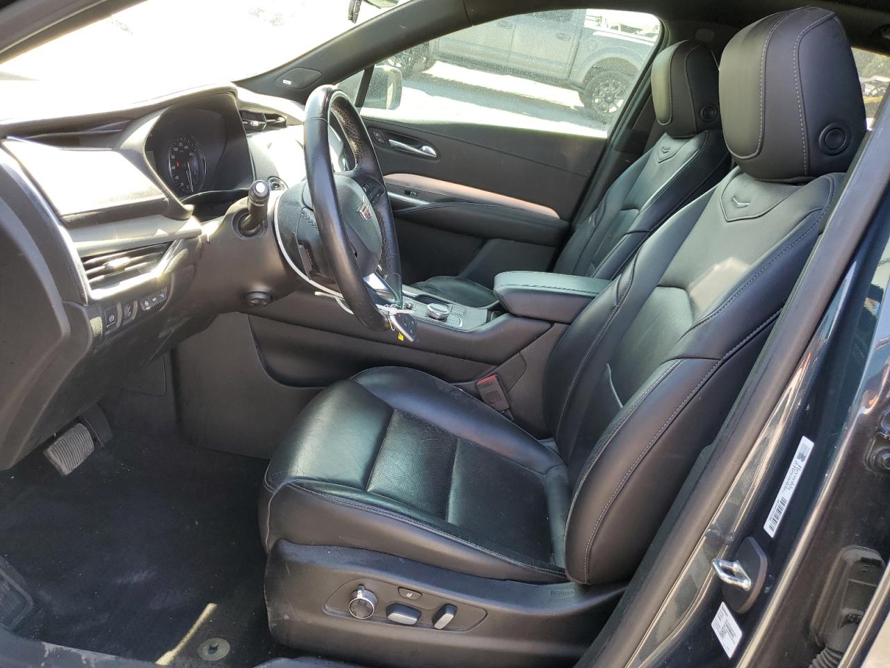 2019 Cadillac Xt4 Premium Luxury VIN: 1GYFZDR44KF107155 Lot: 61170205