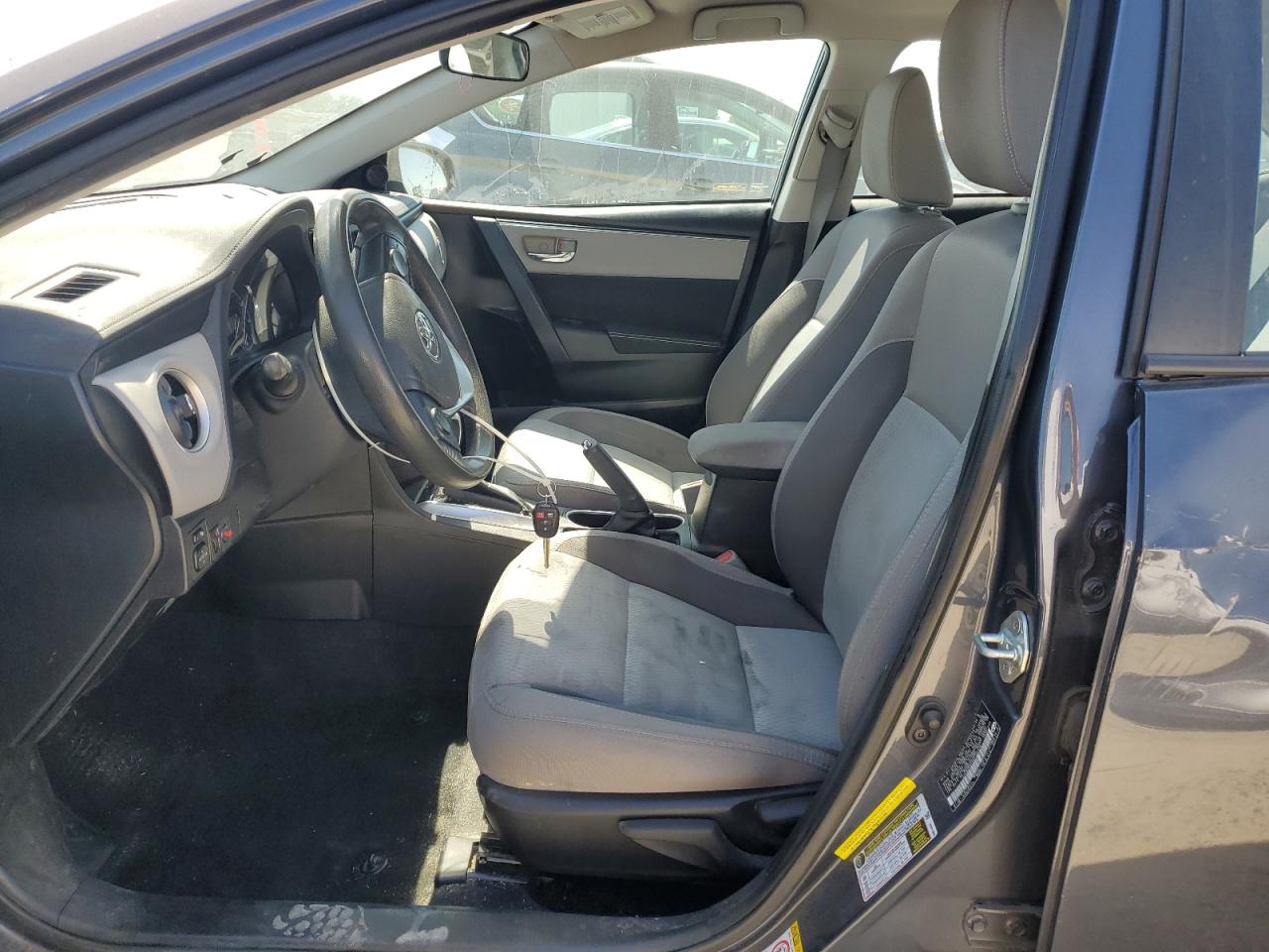2017 Toyota Corolla L VIN: 5YFBURHE5HP726956 Lot: 62965765