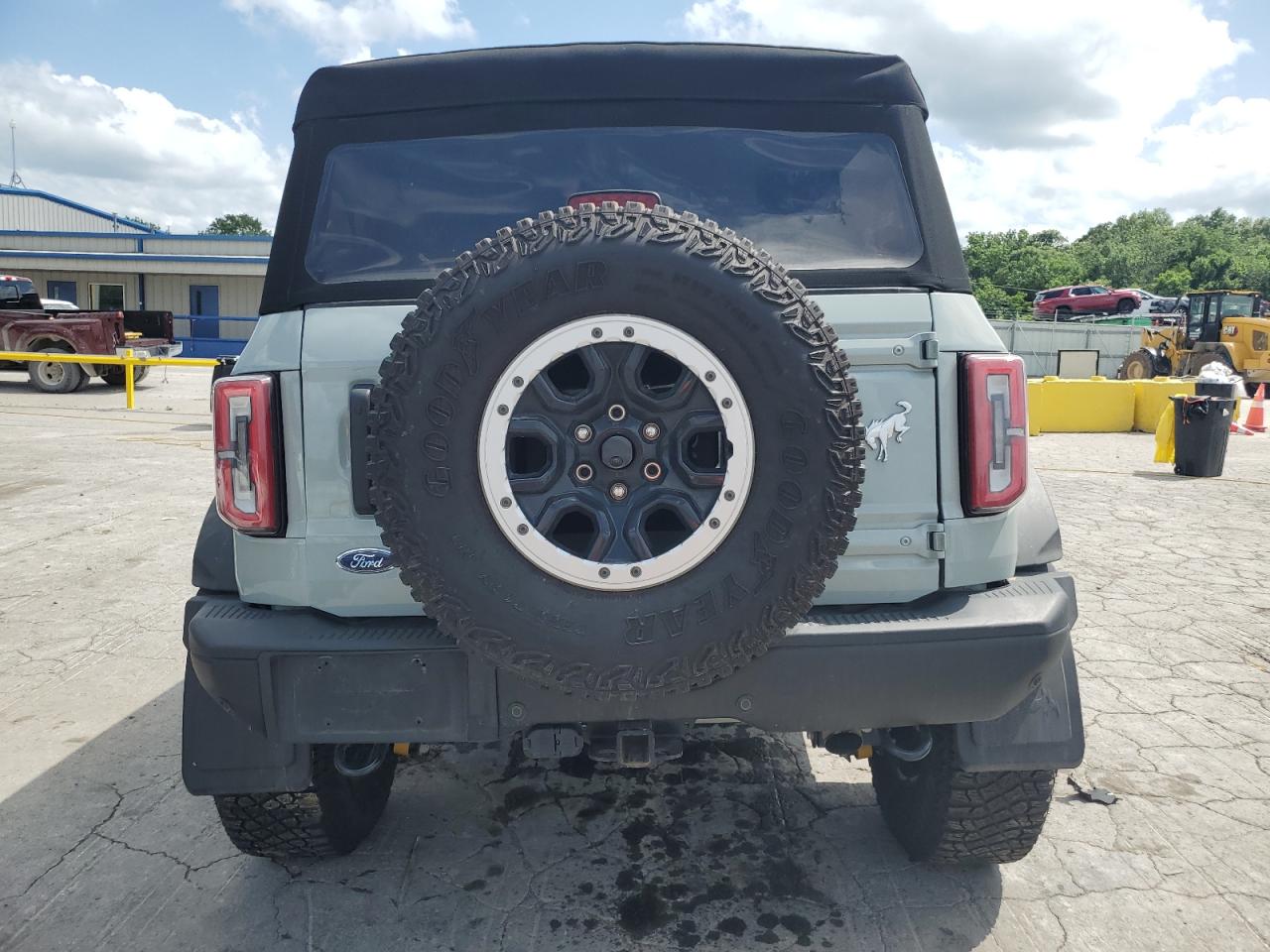 2021 Ford Bronco Base VIN: 1FMEE5DP4MLA85792 Lot: 61592585