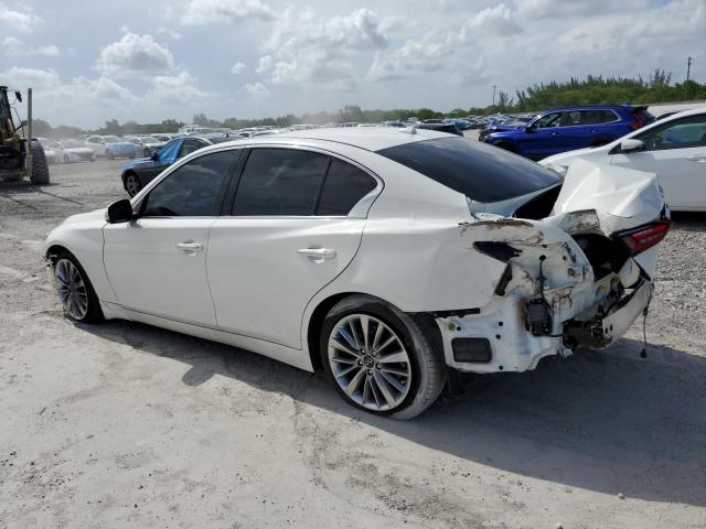  INFINITI Q50 2021 Biały