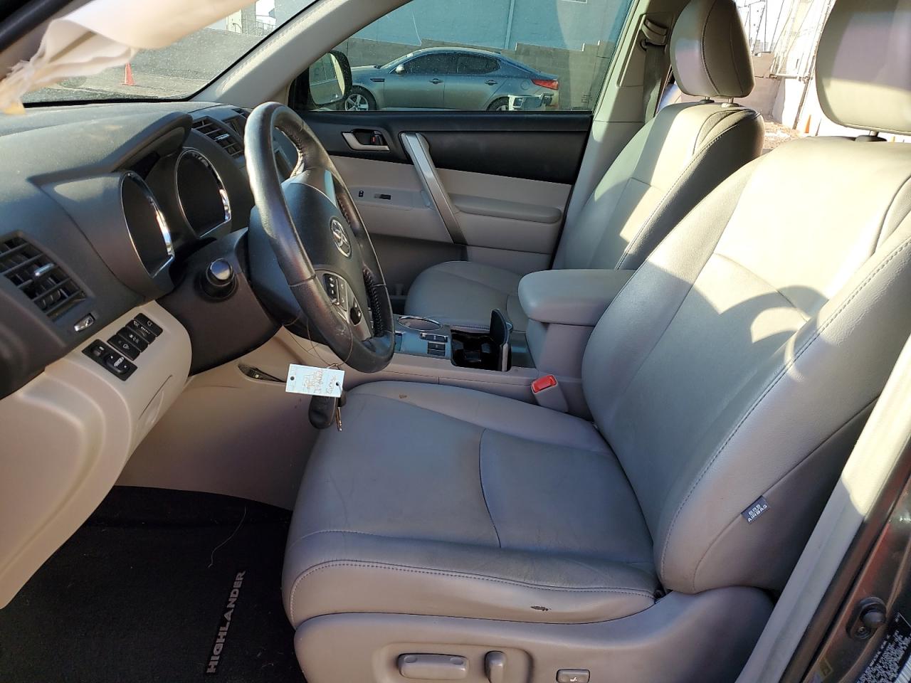 2011 Toyota Highlander Base VIN: 5TDZK3EH5BS046389 Lot: 62946115