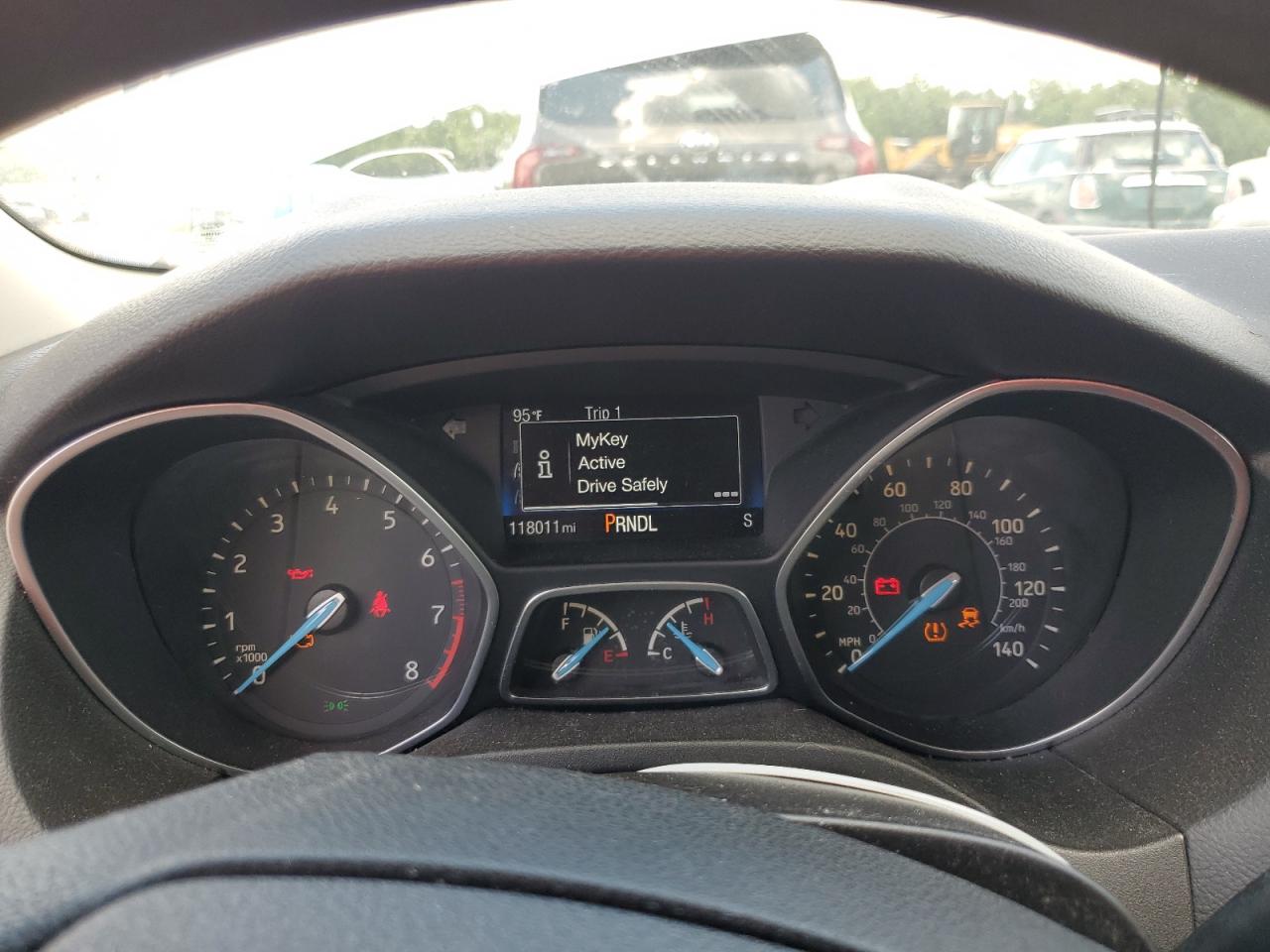 2016 Ford Focus Se VIN: 1FADP3K20GL213963 Lot: 62890395