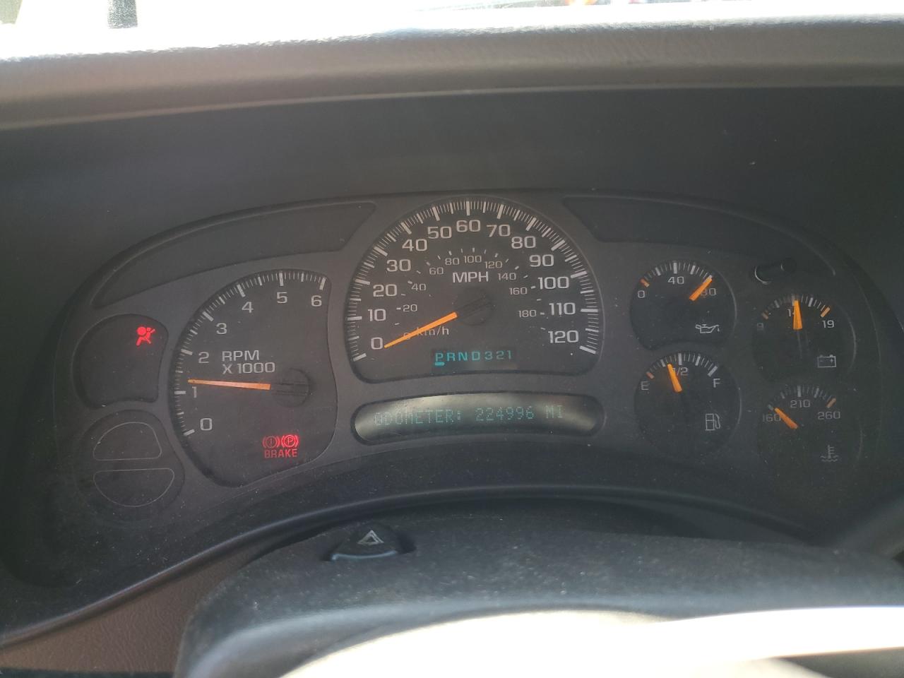 2003 Chevrolet Suburban K1500 VIN: 3GNFK16Z73G208674 Lot: 61696085