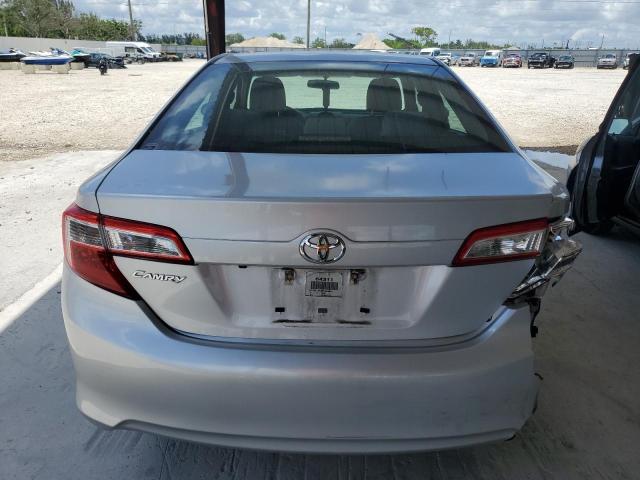  TOYOTA CAMRY 2014 Серебристый