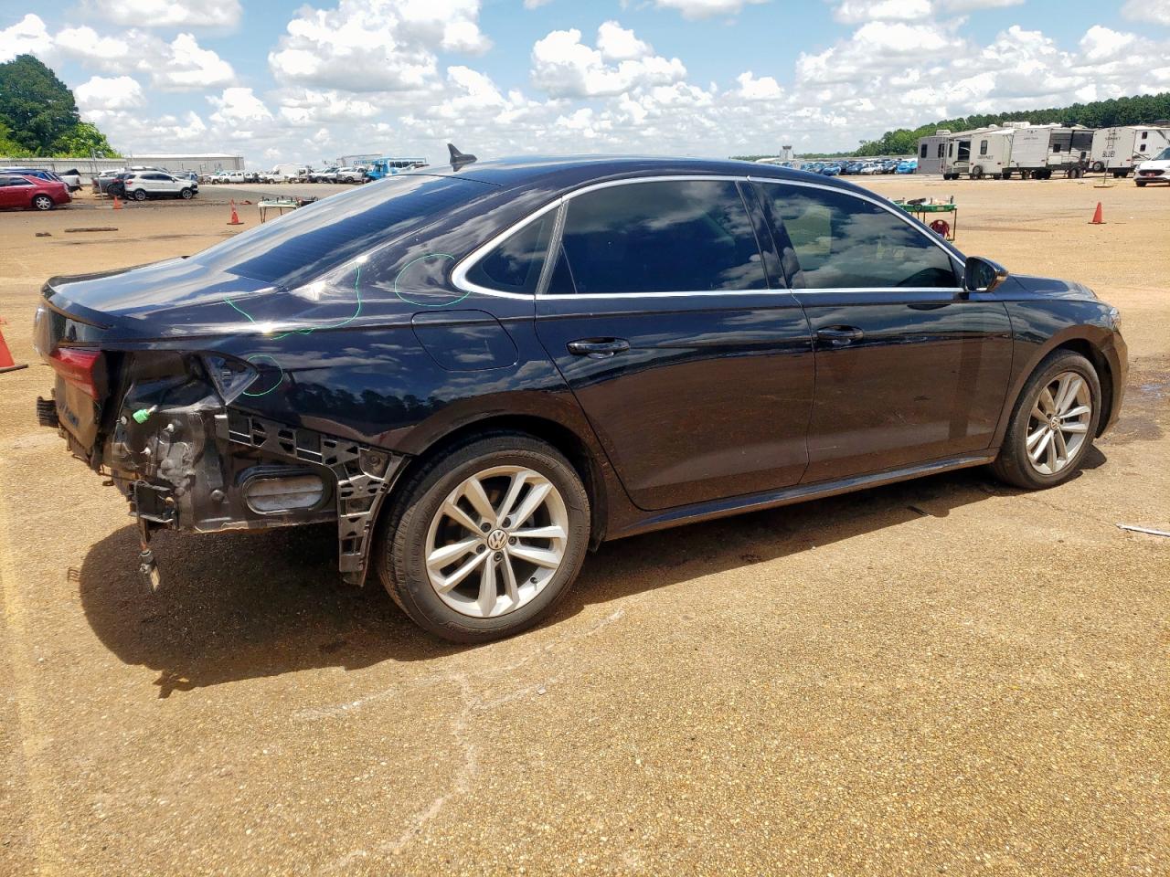 VOLKSWAGEN PASSAT 2020 VIN 1VWSA7A35LC024009 zdjęcie 3