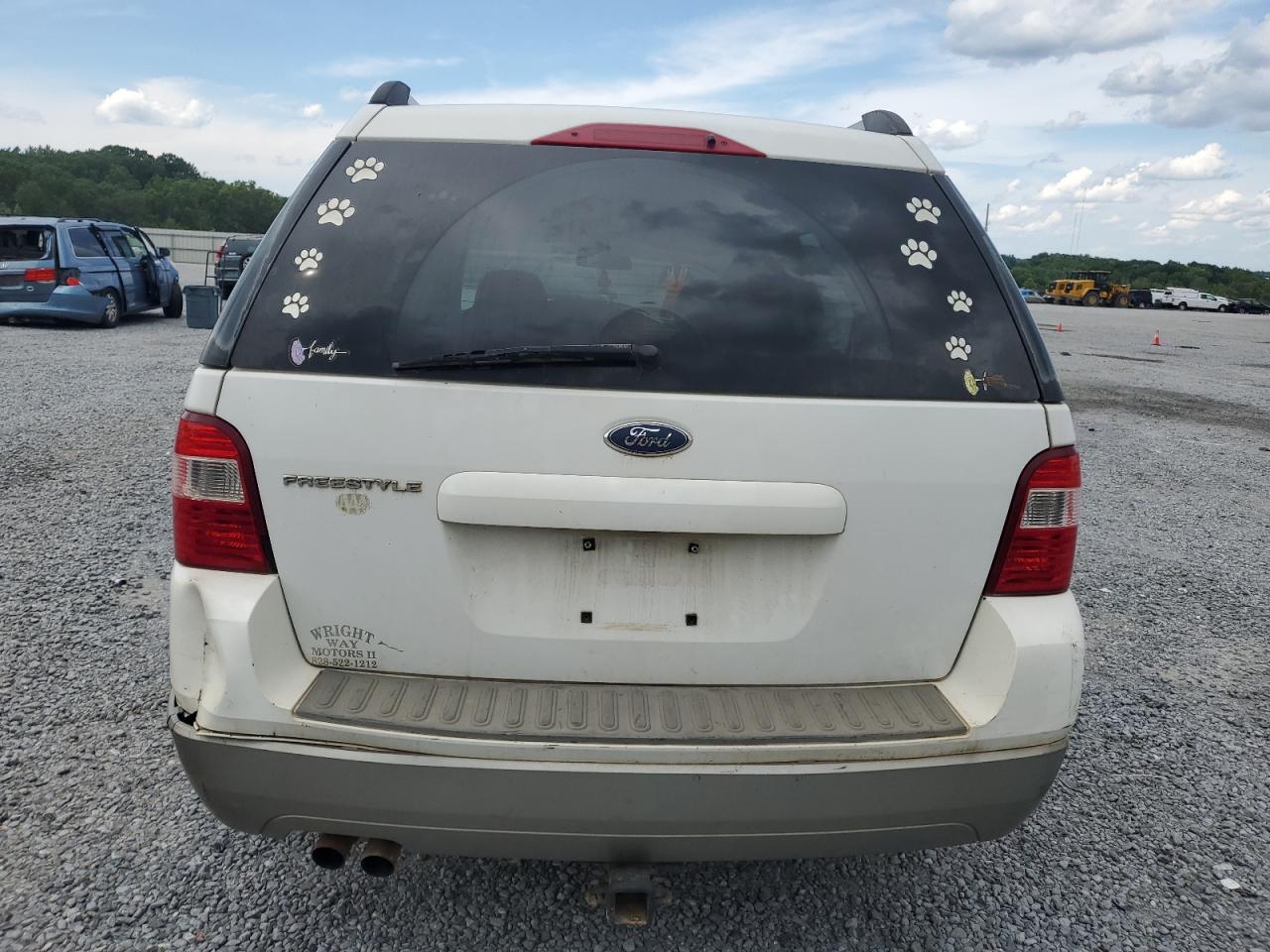 2005 Ford Freestyle Se VIN: 1FMZK01105GA62775 Lot: 60251845