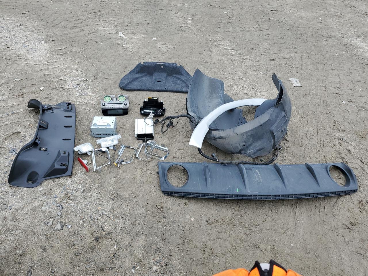 2010 Chevrolet Camaro Ss VIN: 2G1FT1EW0A914285 Lot: 61109995