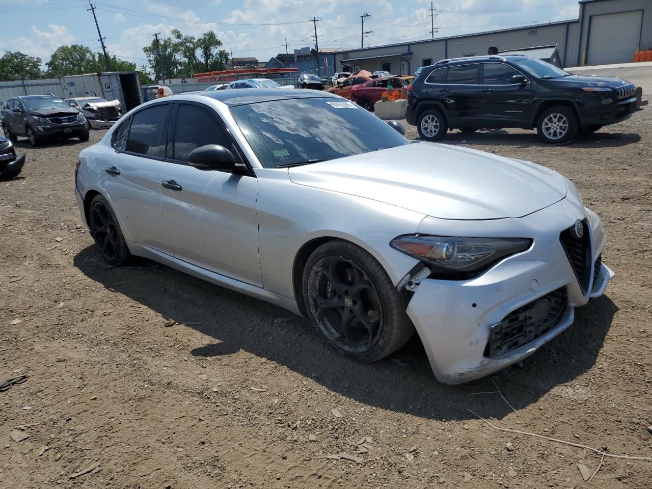 ALFA ROMEO GIULIA 2017 VIN ZARFAECN2H7544570 zdjęcie 4