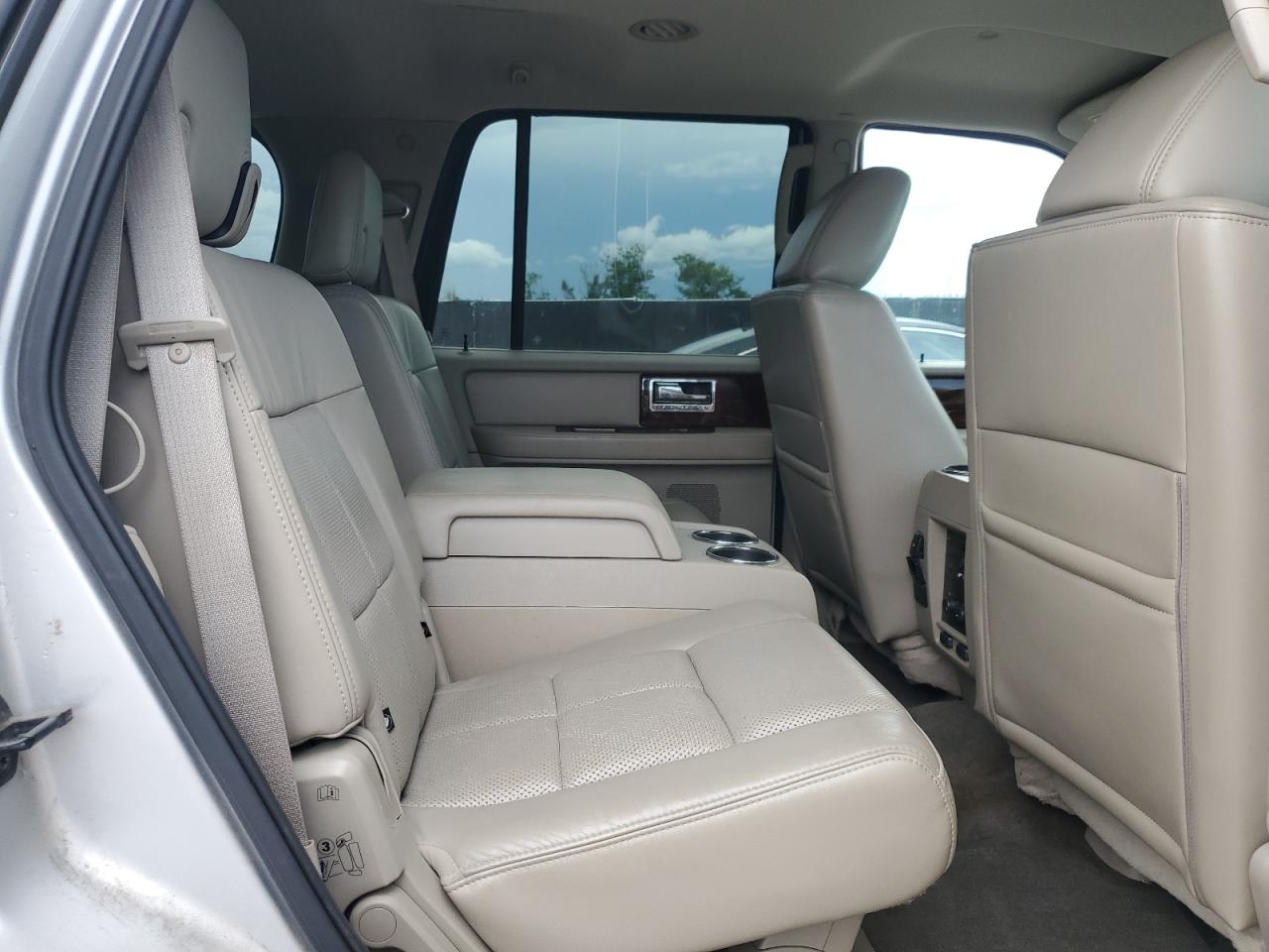 2011 Lincoln Navigator VIN: 5LMJJ2H58BEJ08958 Lot: 62074515