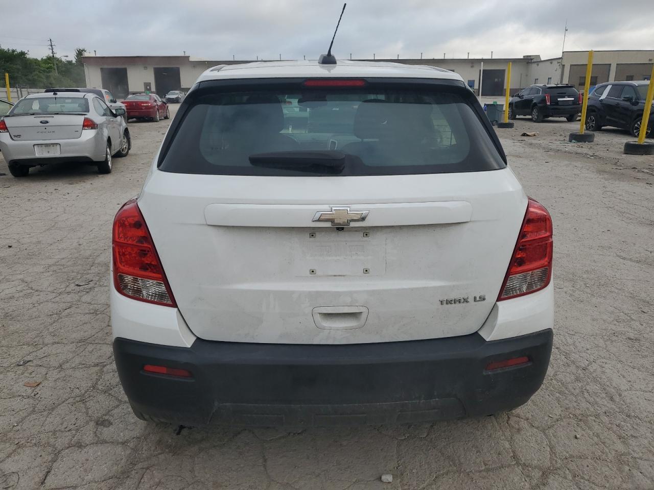 2016 Chevrolet Trax Ls VIN: KL7CJKSB4GB757905 Lot: 62882065