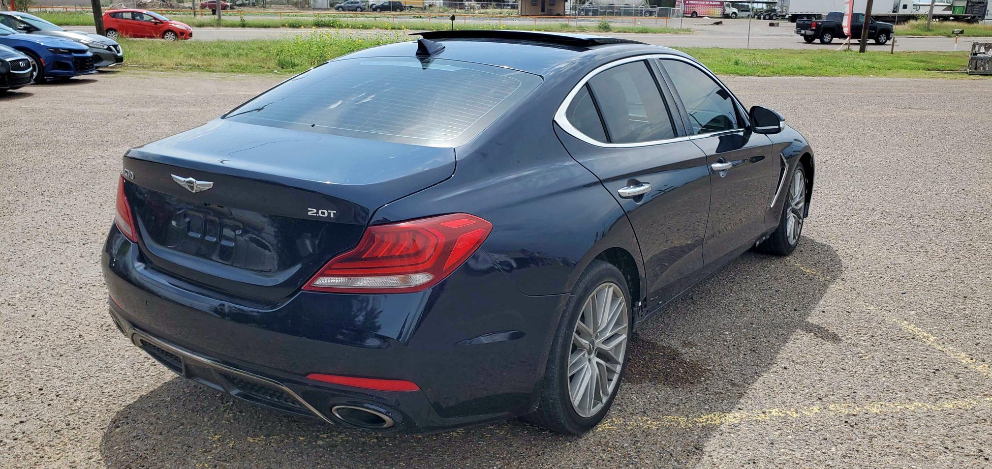  GENESIS G70 2020 Granatowy