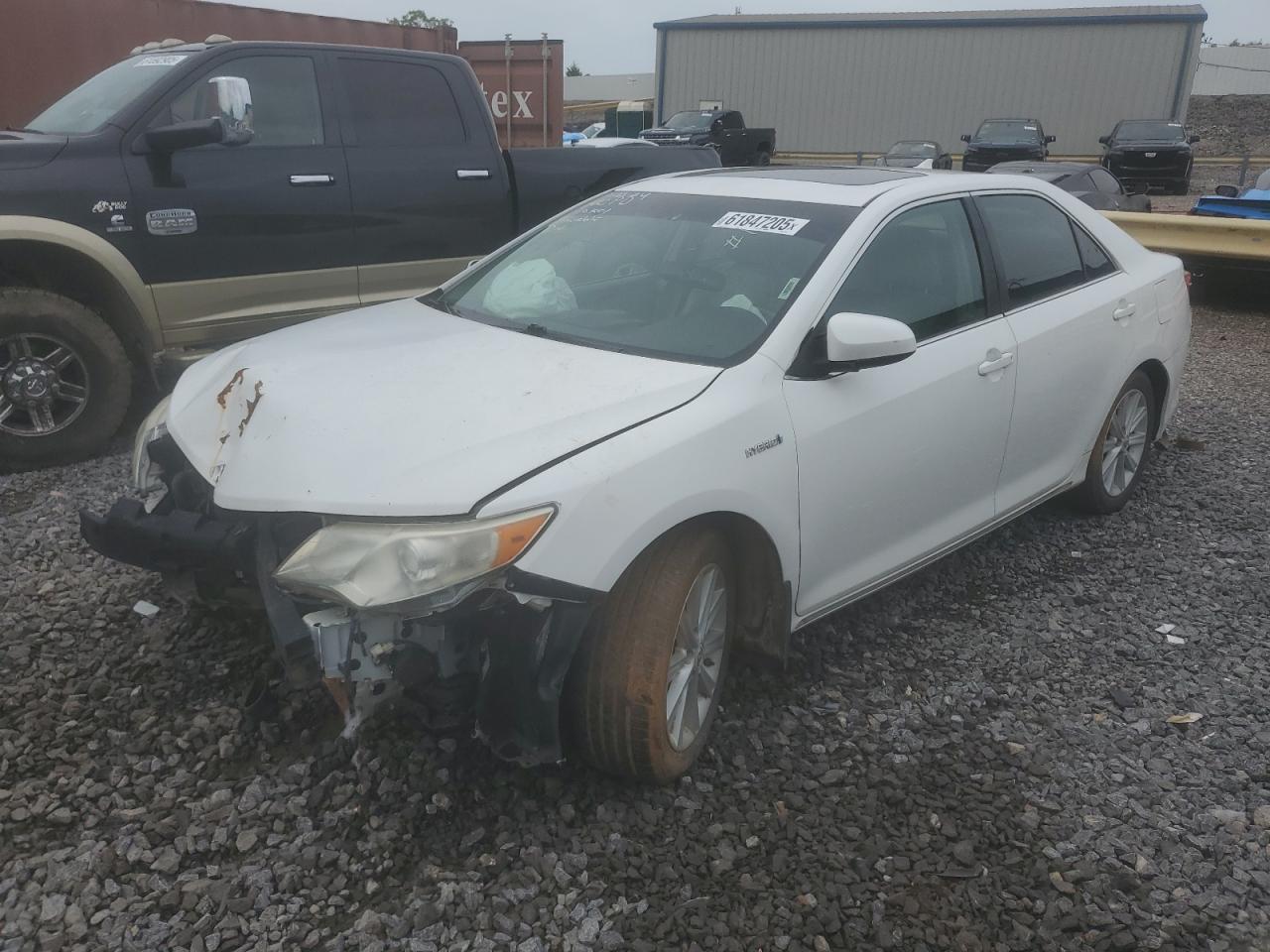 2013 Toyota Camry Hybrid for Sale in Hueytown, AL - Front End