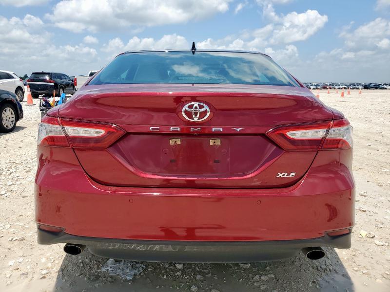  TOYOTA CAMRY 2018 Красный
