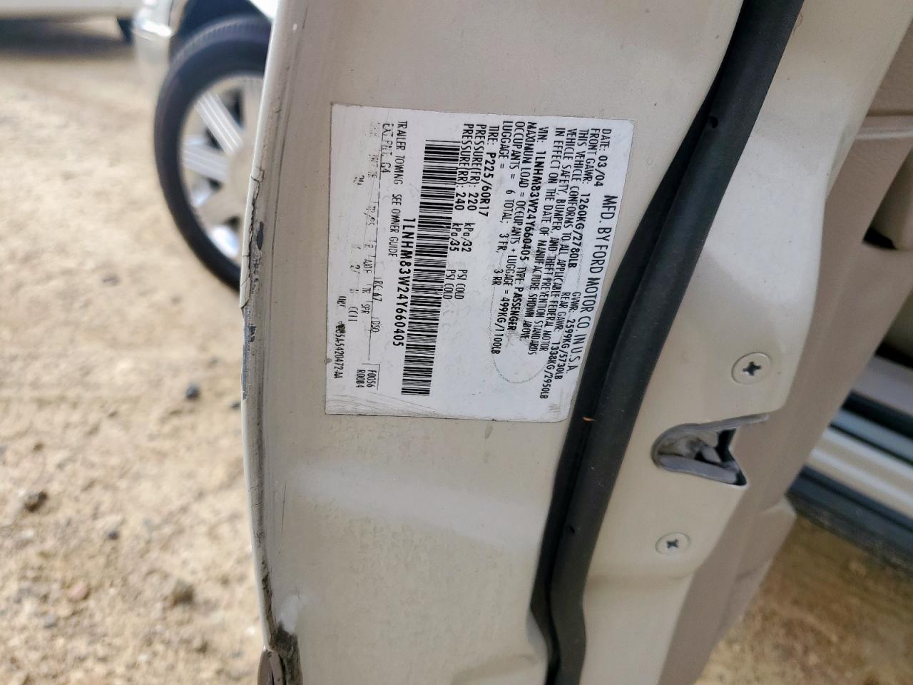 2004 Lincoln Town Car Ultimate VIN: 1LNHM83W24Y660405 Lot: 59221395