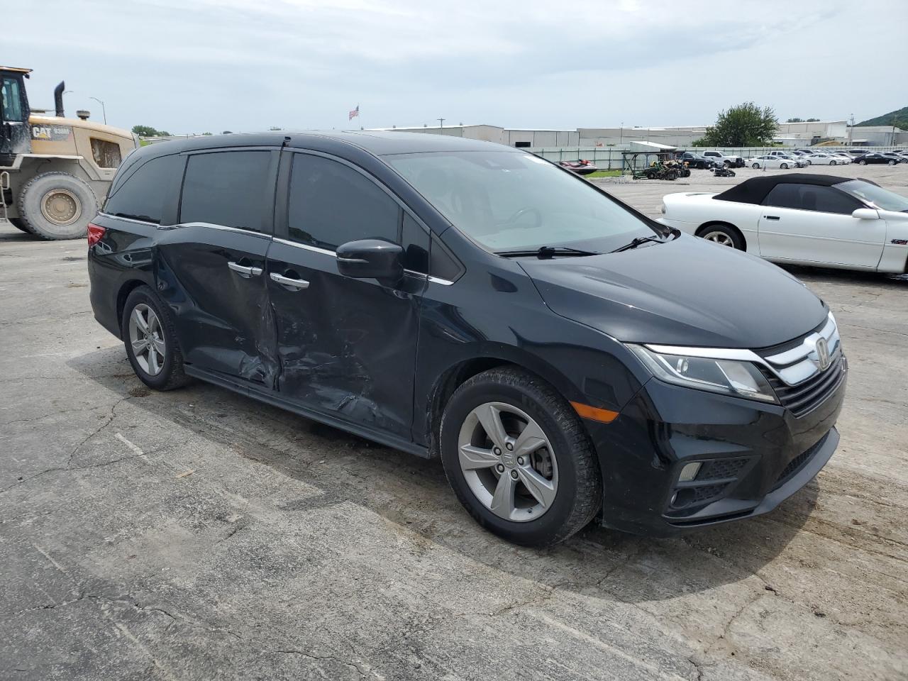 VIN: 5FNRL6H70JB111346 2018 HONDA All Models