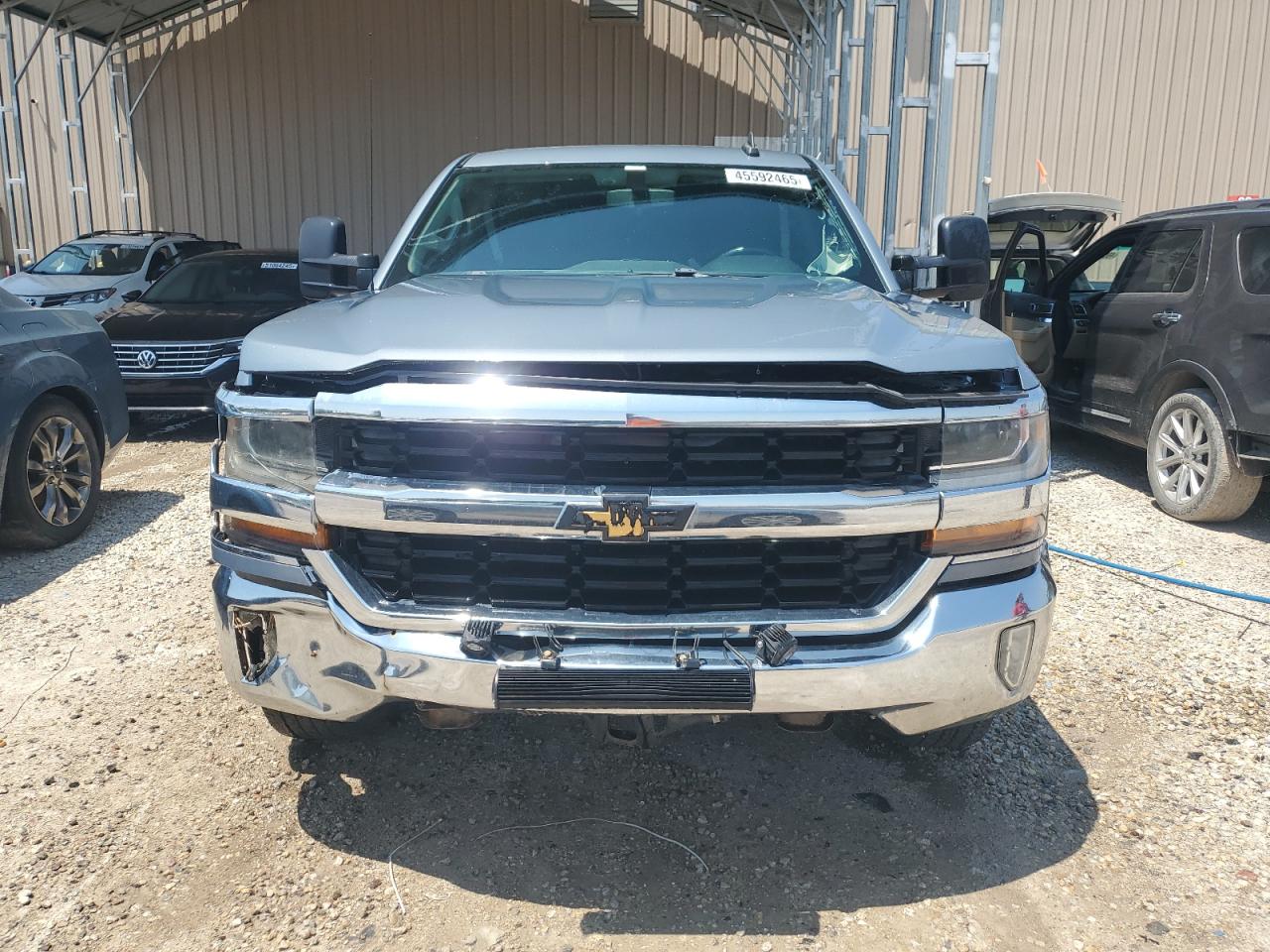 2016 Chevrolet Silverado - Image 5