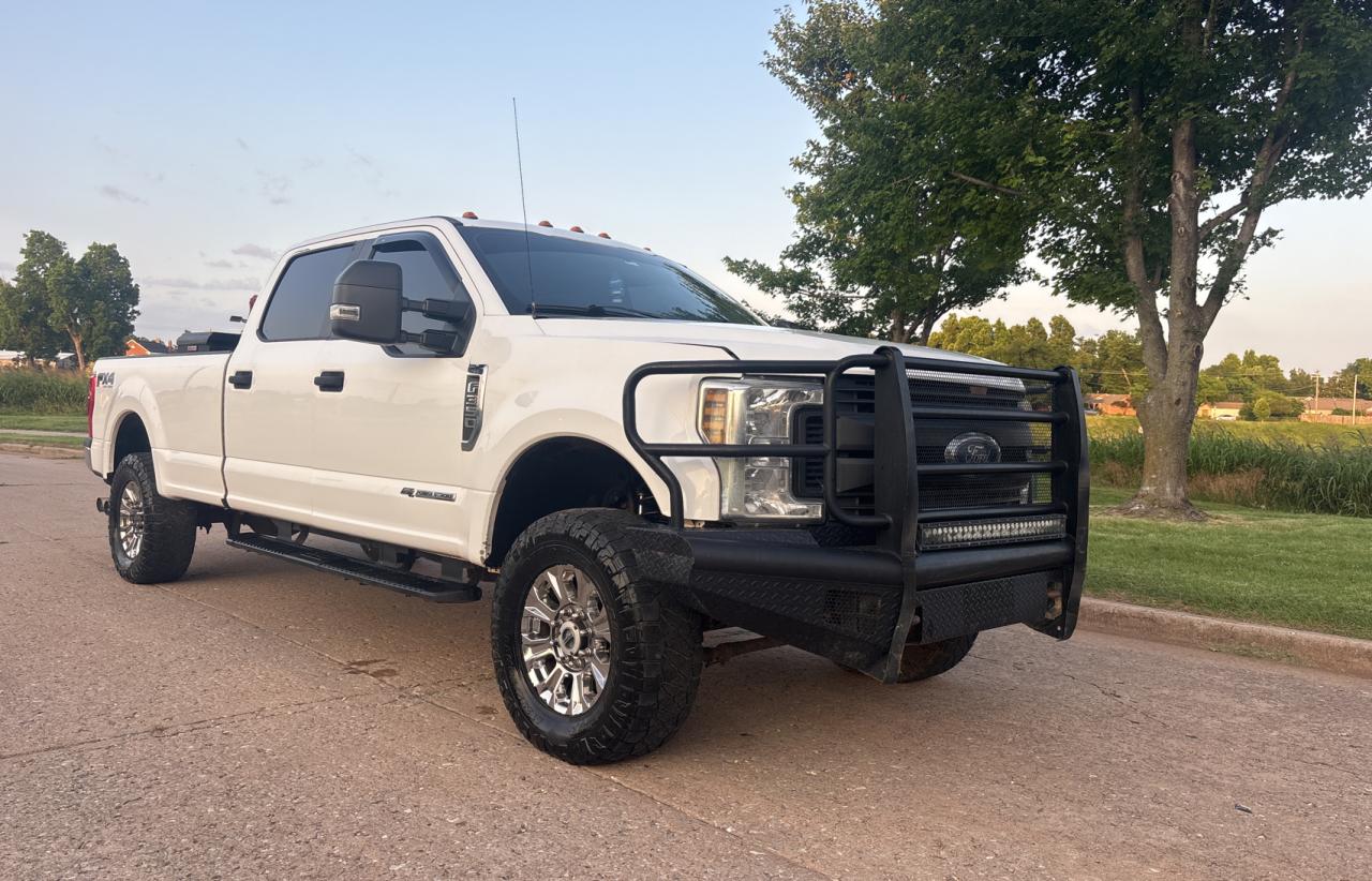 2018 Ford F250 Super Duty продається в Oklahoma City, OK - Minor Dent/Scratches