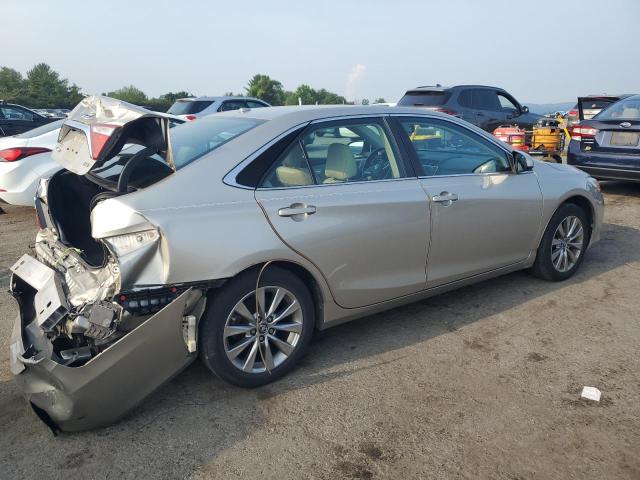  TOYOTA CAMRY 2017 Złoty