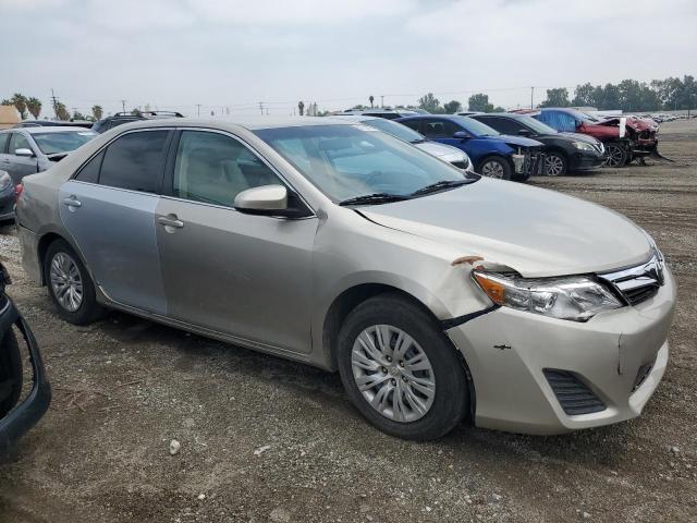  TOYOTA CAMRY 2014 Złoty